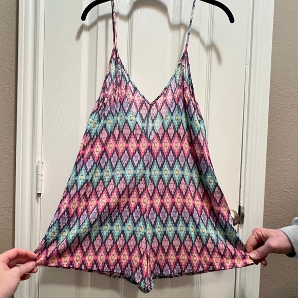 VICTORIA'S SECRET Multi-Colored Bikini Romper Cover-up - Picture 4 of 5